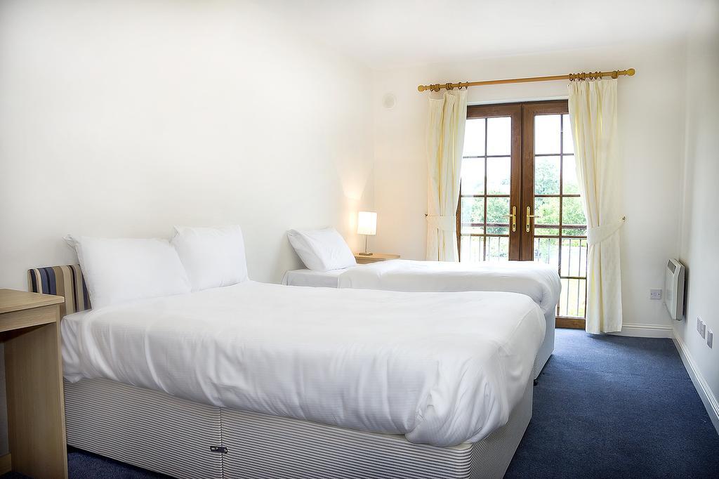 Lough Allen Hotel & Spa Drumshanbo Room photo