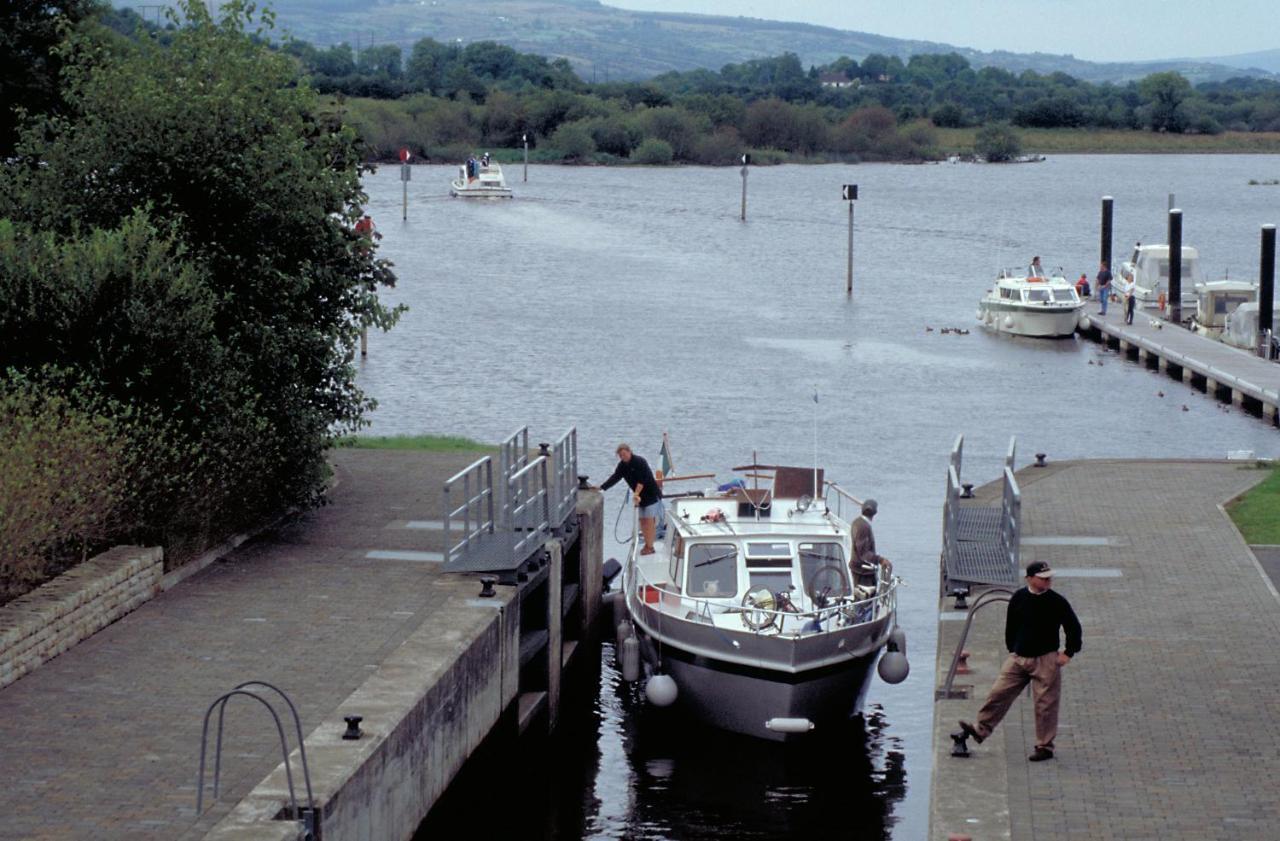 Lough Allen Hotel & Spa Drumshanbo Exterior photo